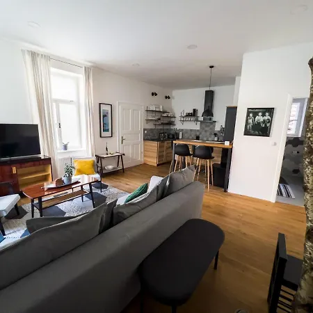 Fern Apartament